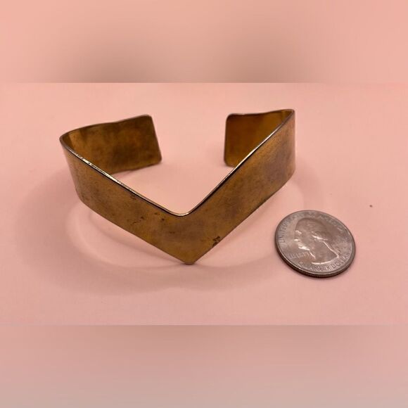 🔥❤️🔥 Raw Brass Adjustable Chevron Cuff Bracelet One Size Fits Most Add a… - Picture 8 of 9